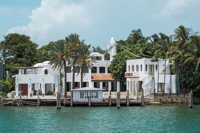 Miami Boat Tour : Mansions & Skyline with optional Pick-up - The Experience in Detail