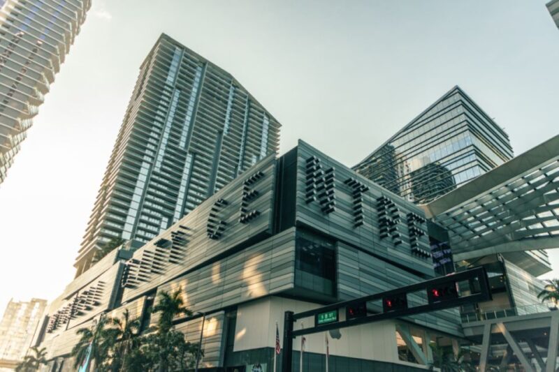 Miami: City Tour and Thriller Speedboat Adventure - Timing and Group Size