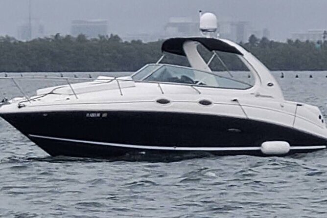 Miami Day or Night /Celebration - Miami Day or Night /Celebration: A Personalized Yacht Adventure in the Magic City