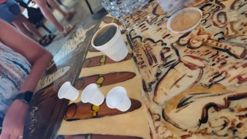 Miami: Food tour in French in a convertible Mustang or luxury SUV - FAQs