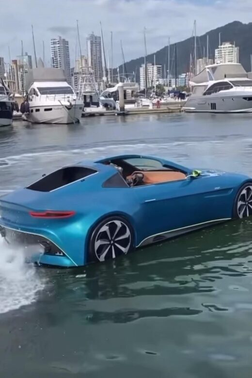 Miami: Jet Car Rental in South Beach - Key Points