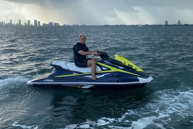 Miami Jet Ski Experience with 1-Hour Rental & Pontoon Transfer - Key Points