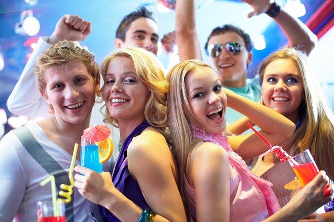 Miami: Mango's Dinner and Show Ticket - A Deep Dive into Mango’s Dinner and Show in Miami