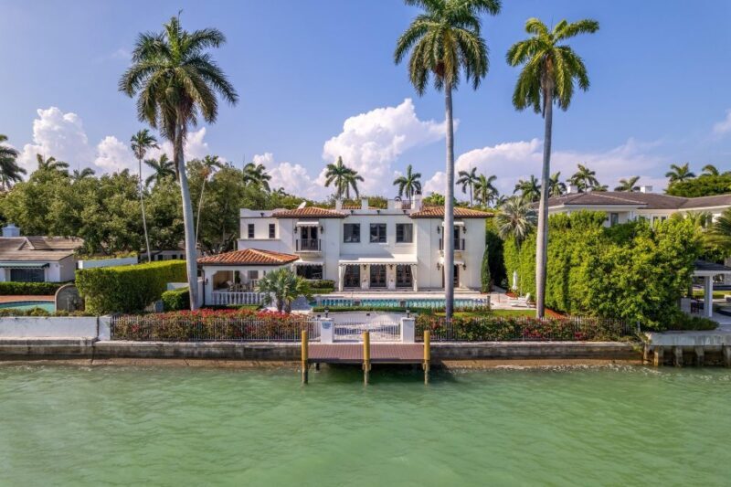 Miami: Miami Skyline Vintage Yacht Cruise, - Why This Tour Is Worth It