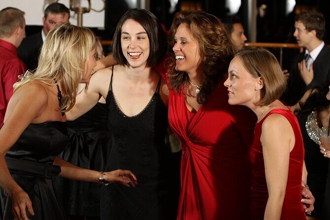 Miami New Years Nightclub Boat Party on Biscayne Bay & Cash Bar - Key Points