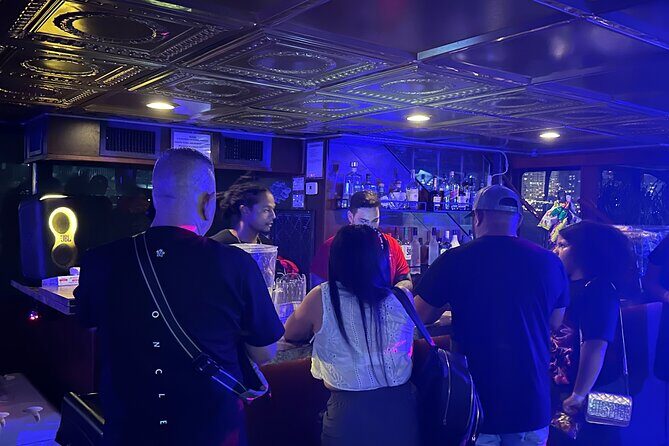 Miami New Years Nightclub Boat Party on Biscayne Bay & Cash Bar - FAQ