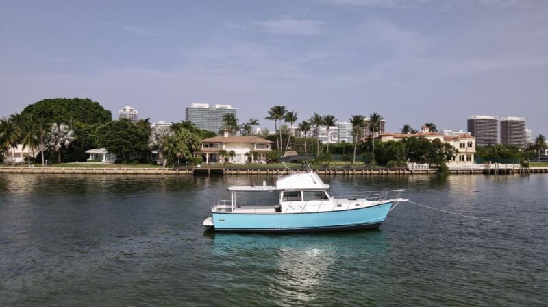Miami Party Yacht for 34PP Bachelorette party Birthday party - Exploring Miami from the Water: An Authentic, Fun-Filled Tour