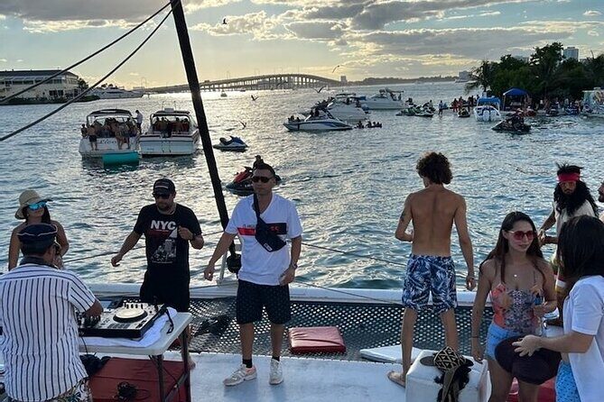 Miami Private 4 Hour Tour aboard Great White 50FT Power Catamaran - Final Thoughts: Who Is This Tour Best For?