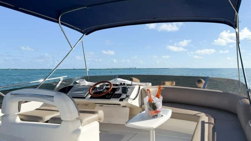 Miami Private Boat 60 ft + 2 Jet Ski | Miami Yacht Rental - Key Points