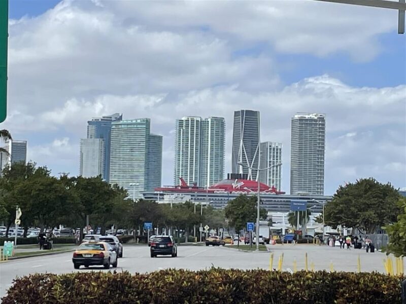 Miami: Private City Tour by Air-Conditioned Vehicle - Exploring the Art Deco Historic District