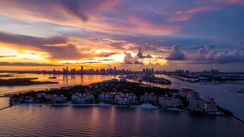 Miami: Private Luxury Helicopter Flight with Champagne - FAQs