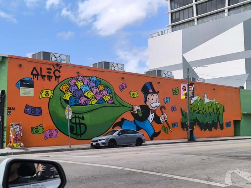 Miami: Private Tour in a Convertible Mustang (French) - Key Points