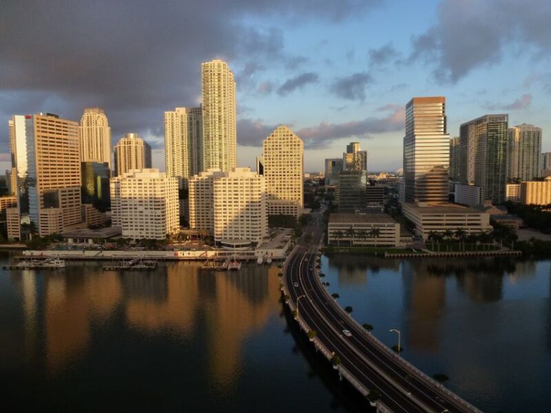 Miami: Private Walking Tour with a Local - Key Points