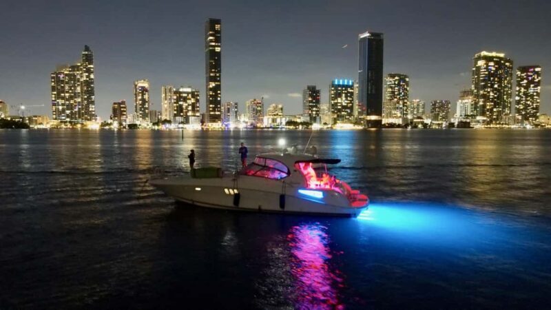 Miami: Private Yacht Charter - In-Depth Review of the Miami Private Yacht Experience