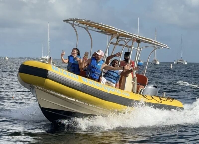 Miami: Relaxing Sightseeing Boat Ride - Key Points