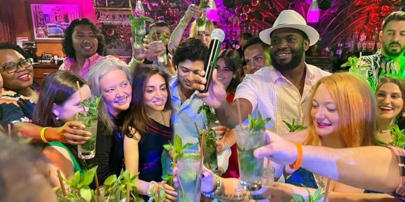 Miami: Salsa Night and Mojitos at Mango's Tropical Cafe - What Sets This Tour Apart?