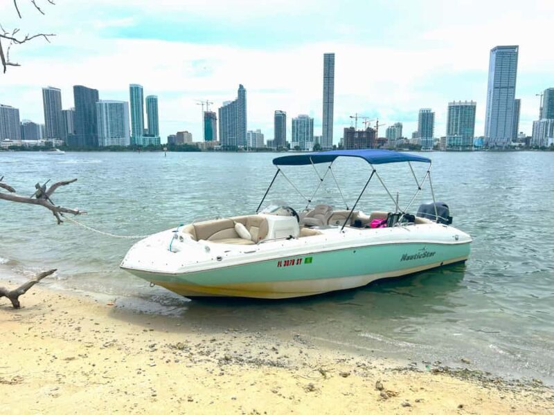 Miami: Self-Drive Boat Rental - Key Points