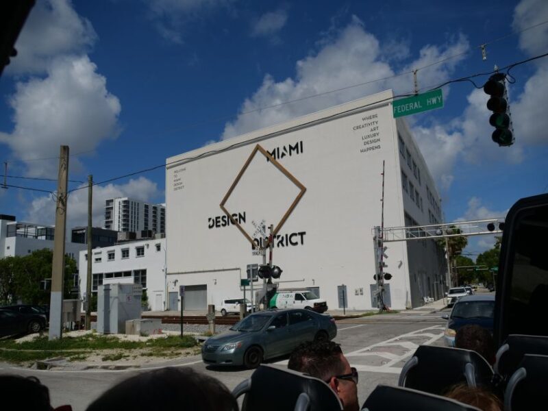 Miami Sightseeing Tour in a Convertible Bus - Who Will Love This Tour?