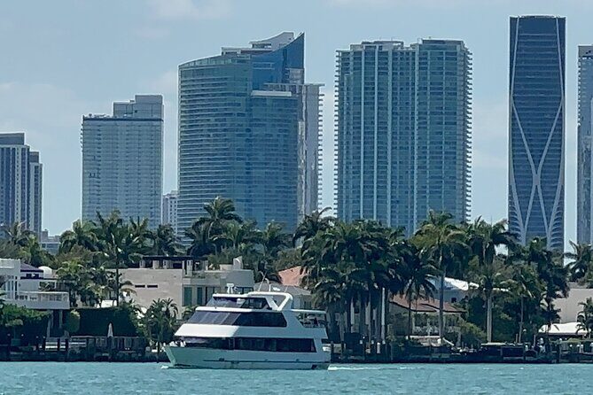 Miami Skyline 75 Minute Luxury Cruise of Millionaire's Homes - A Detailed Look at the Miami Skyline Cruise Experience
