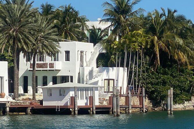 Miami Skyline Cruise of Millionaire Homes with Hotel Pick-up - Frequently Asked Questions
