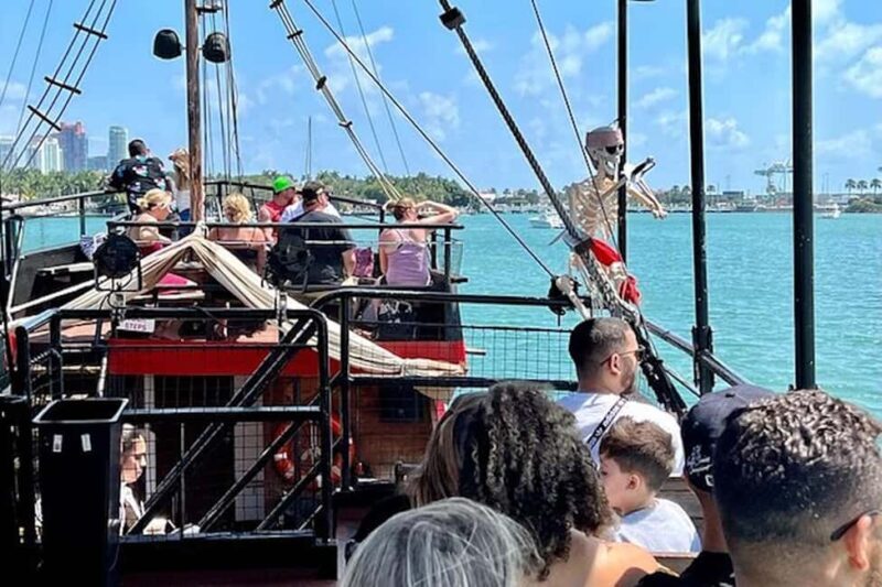 Miami: Skyline & Millionaire's Homes Pirate Boat Cruise - Who Will Love This Tour?