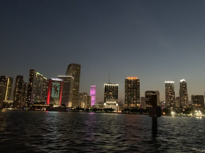Miami: Sunset Cruise with Celebrity Homes & Open Bar - An In-Depth Look at the Miami Sunset Cruise Experience