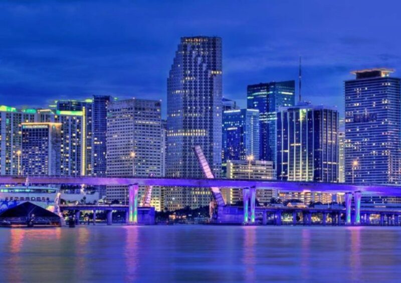 Miamis Best Views: Private Boat Tour - Key Points