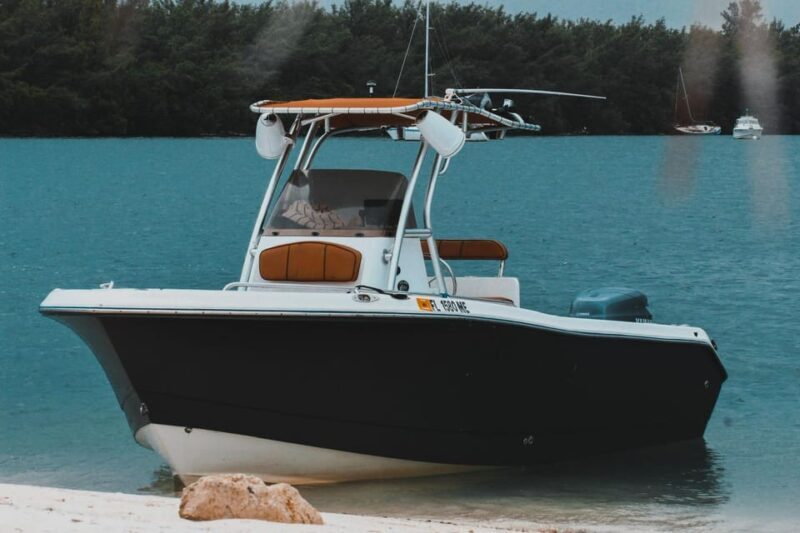 Miami's Unique Private Boat Tour: Discover & Enjoy Your Way - Key Points