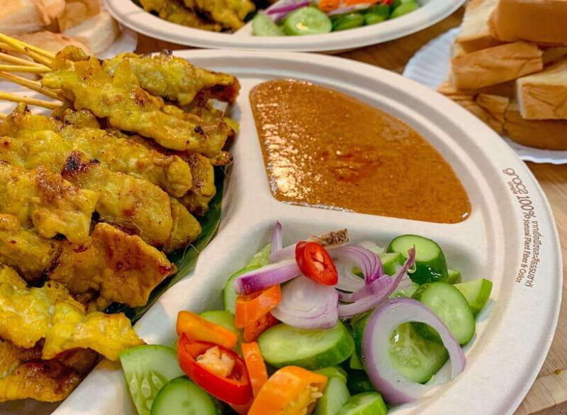 MICHELIN GUIDE GASTRONOMIC TOUR IN CHIANG MAI - Starting Point at Wat Phantao – Setting the Scene