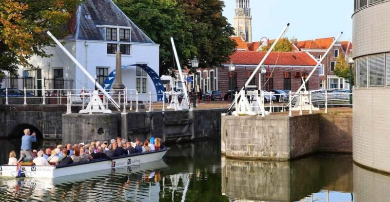 Middelburg: City Canal Cruise - The Whole Picture: A Detailed Look at the Middelburg Canal Cruise
