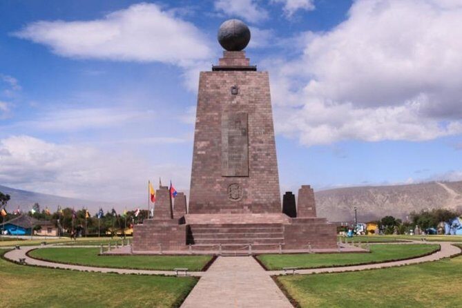 Middle of the World Monument from Quito - The Full Experience: What You Can Expect