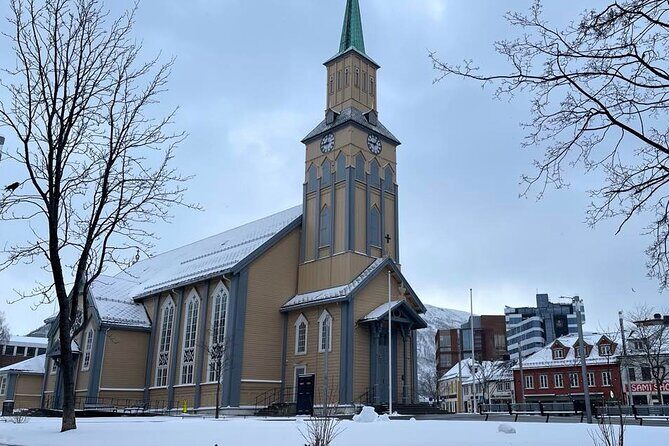 Midnight Concert in Tromsø Cathedral - An In-Depth Look at the Midnight Concert Experience