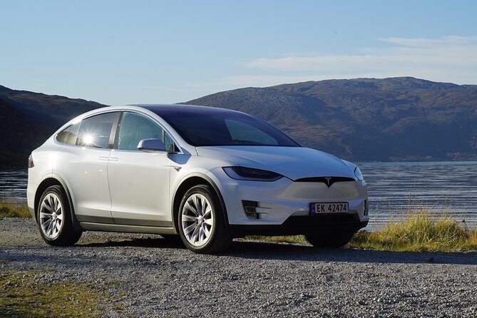 Midnightsun- Eco friendly Tesla Model X - Experience Tromsø’s Midnight Sun in an Eco-Friendly Tesla Model X