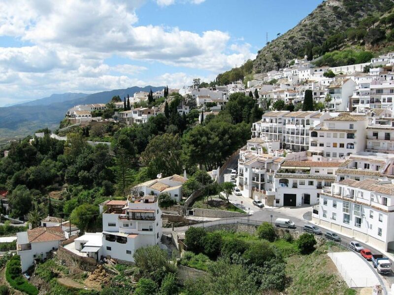 Mijas: Panoramic city tour with an electric Tuk Tuk - Key Points