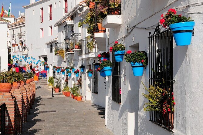 Mijas: Panoramic city tour with an electric Tuk Tuk - Exploring Mijas in Depth