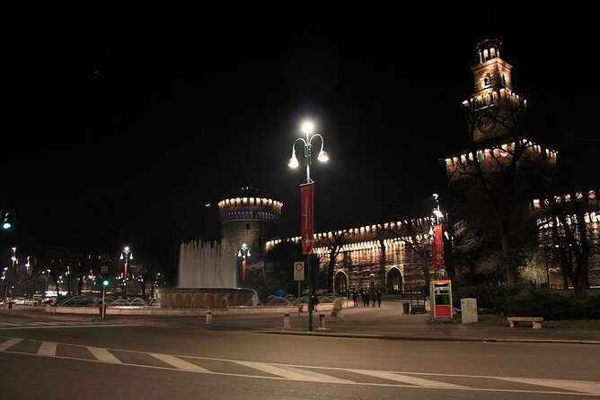 Milan by night walking experience - In Summary