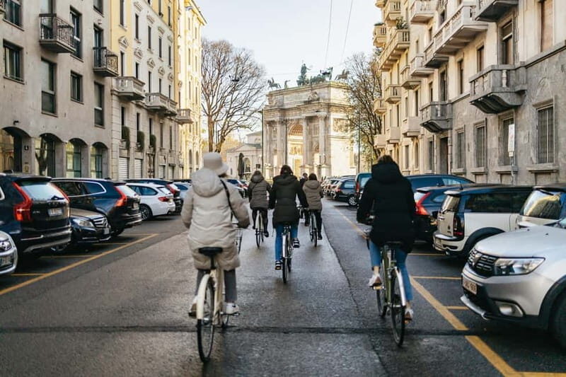 Milan: Hidden Gems Guided Bike Tour (ENG, NL) - Authentic Experiences and Authenticity
