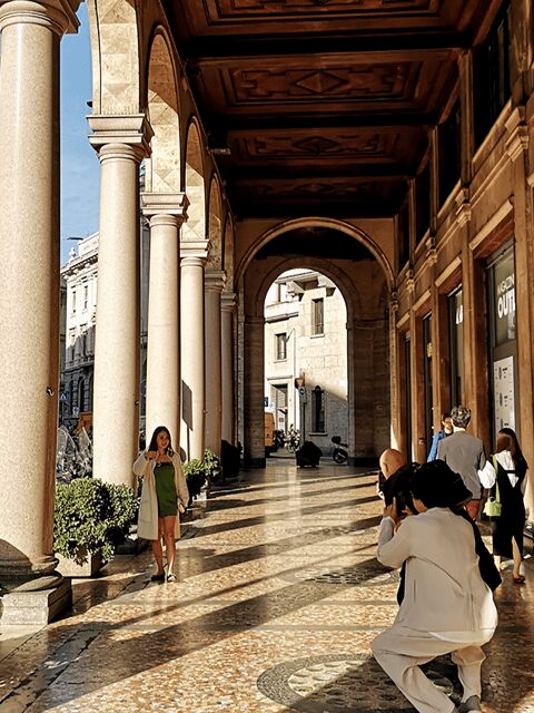 Milan Postcard Viewpoints Walk with Locals - Travel Bloggers - The Experience Itself: A Closer Look