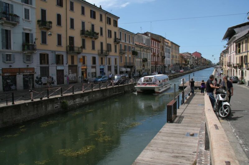 Milan: Private Sightseeing & Shopping Tour with a Local - The Sum Up