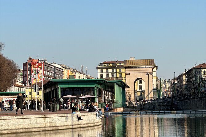 Milan Private Walking Tasting Tour with Secret Food Tours - The Atmosphere and Guide Experience