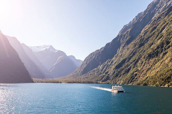 Milford Sound Day Tour from Queenstown - In-Depth Look at the Milford Sound Day Tour
