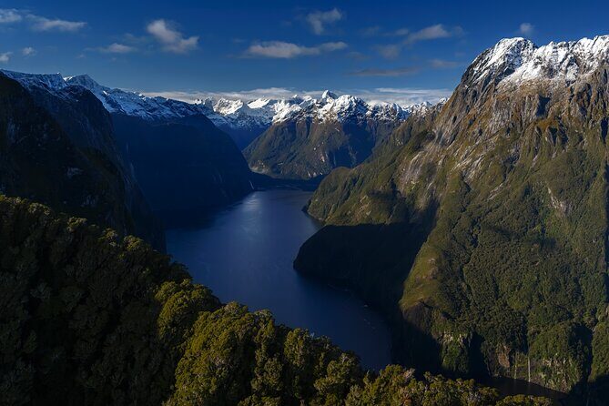 Milford Sound Earnslaw Burn Helicopter Tour from Queenstown - Key Points