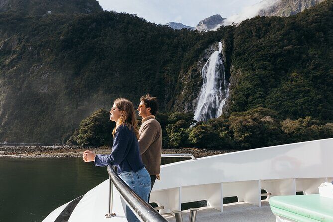 Milford Sound Fly-Cruise-Fly Tour from Queenstown - A Detailed Look at the Milford Sound Fly-Cruise-Fly Tour