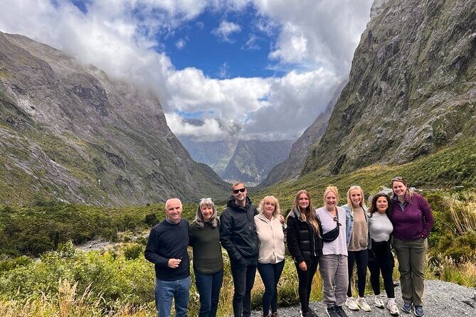 Milford Sound Full Day Tour from Te Anau with Cruise - A Deep Dive into the Milford Sound Tour Experience