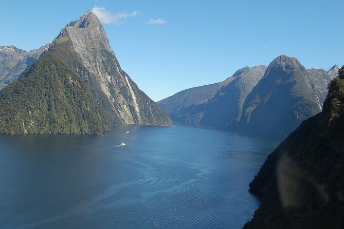 Milford Sound Helicopter Flight and Cruise from Queenstown - The Sum Up