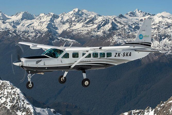 Milford Sound Overhead Flight with Landing from Queenstown - Experience the Majesty of Milford Sound from the Air