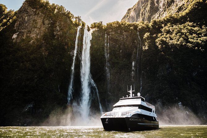 Milford Sound Overnight Cruise Fiordland Jewel - Exploring the itinerary in detail