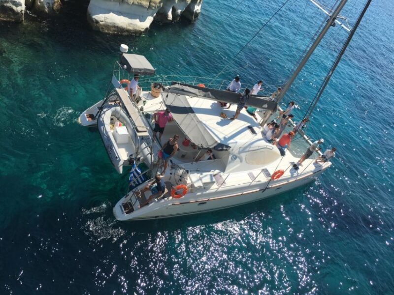 Milos: Full-Day Catamaran Cruise to Poliegos and Kleftiko - An Authentic Day on the Water in Milos