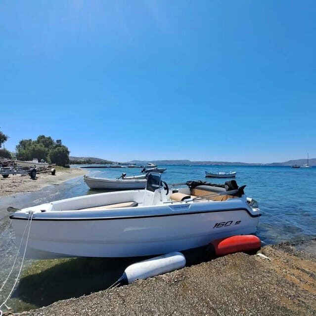 Milos: Rent a boat with or without Skipper - Practical Tips for Your Day on the Water