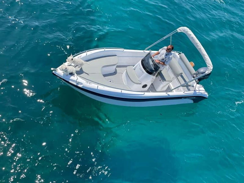 Milos: Self-Driving Boat Tour to Kleftiko - Milos: Self-Driving Boat Tour to Kleftiko